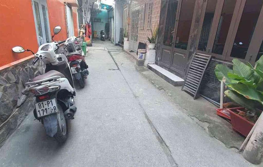 O3038* Nhà Ngang 6.3m Nở hậu 8m sát Chợ Thạch Đà Lê Văn Thọ, 9.x Tỷ