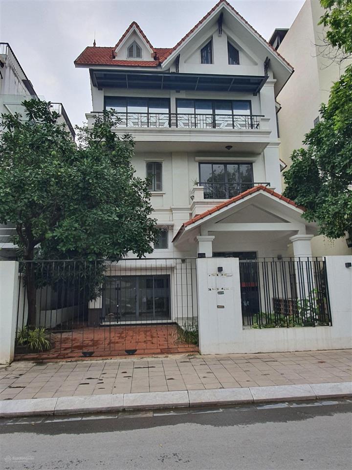 Vị trí kinh doanh !! biệt thự đơn lập yên hòa