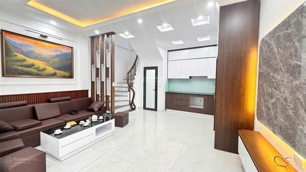 Bán nhà mới ở ngay 5 tầng tây mỗ 3pn dtsd 150m2 ngay cạnh khu đô thị vinsmart. giá bán 6.5 tỷ, ctl!