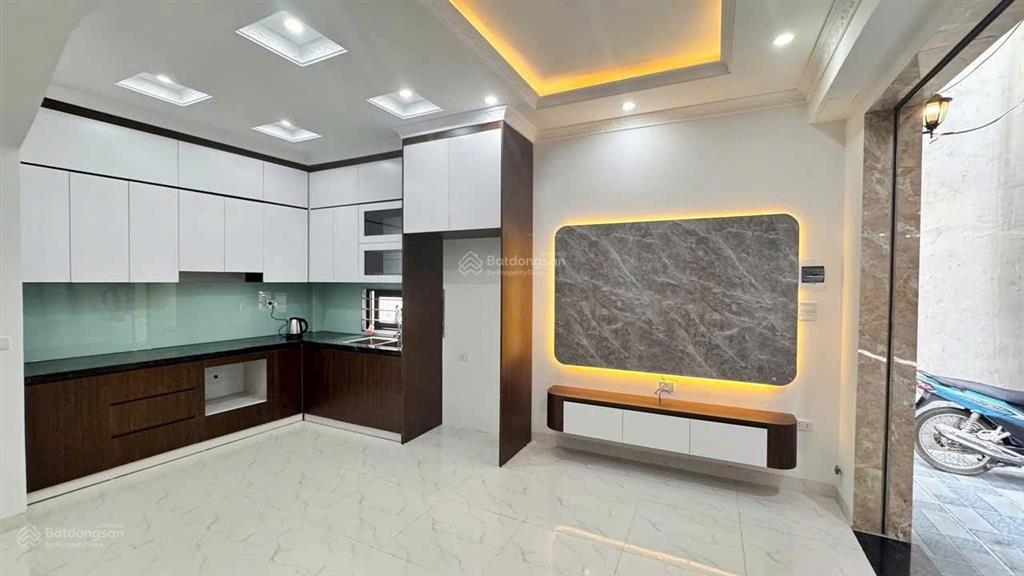 Bán nhà mới ở ngay 5 tầng tây mỗ 3pn dtsd 150m2 ngay cạnh khu đô thị vinsmart. giá bán 6.5 tỷ, ctl!