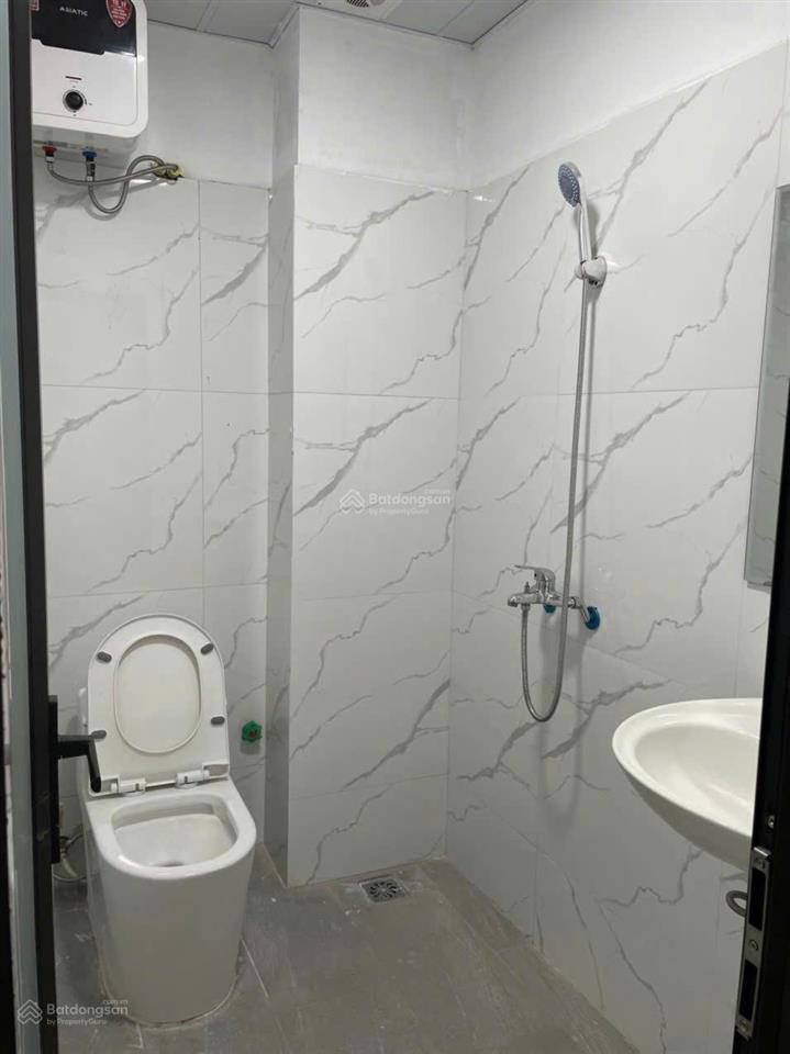 Bán nhà mới 5t 3pn dtsd 150m2, hoa thám ngay sát kđt gleximco, nội thất đầy đủ, giá nhỉnh 5 tỷ ctl