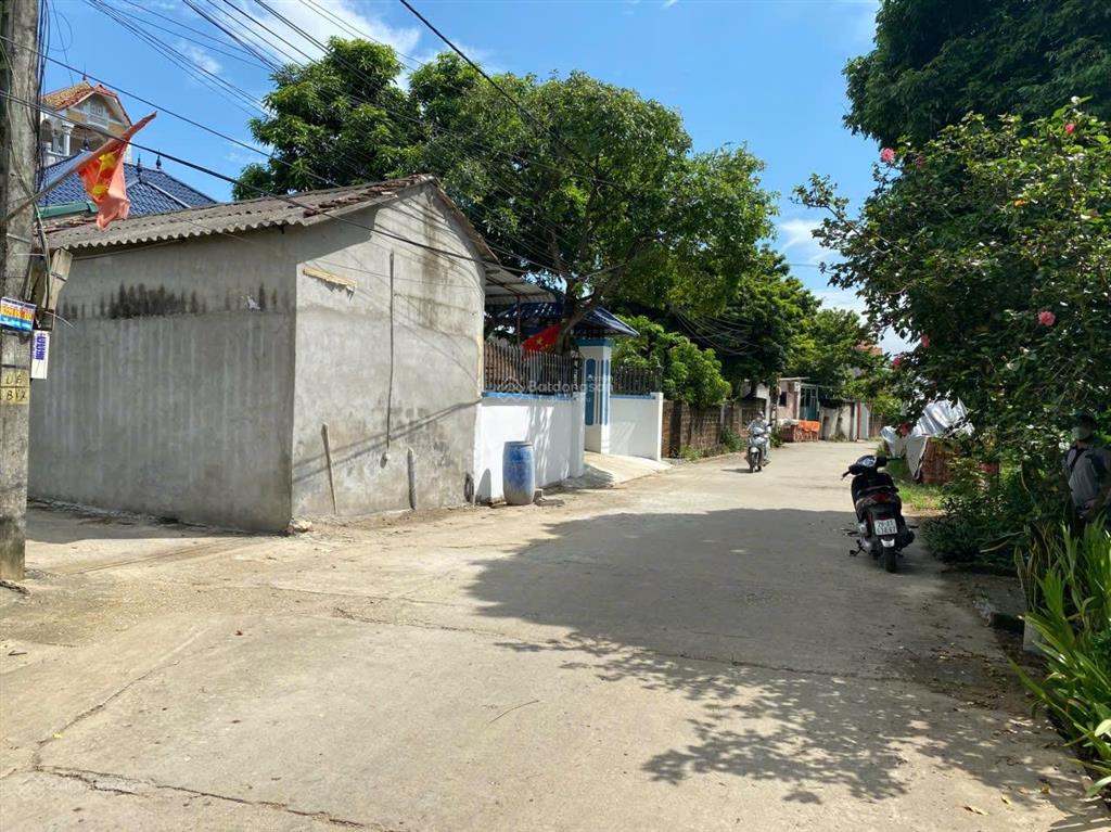 175,5m2 có 90m2 thổ cư tại xã trần phú ạ