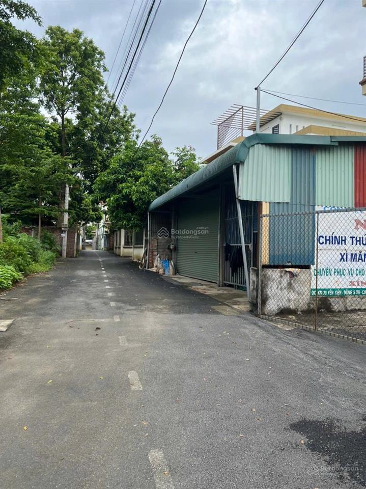 Chủ gửi em bán lô đất 130m2 tại đông sơn cũ nay thuộc phú nghĩa. cách ql6 50m thông ra tái định cư