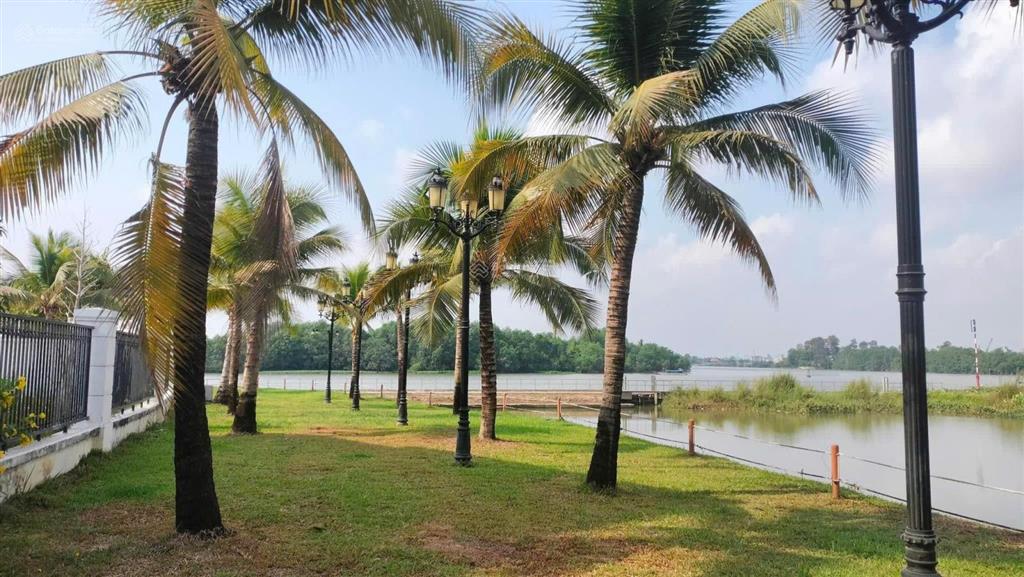 Bán biệt thự view sông đơn giá tốt nhất vinhomes grand park, đầu tư tốt hoặc mua ở đều rất đẹp