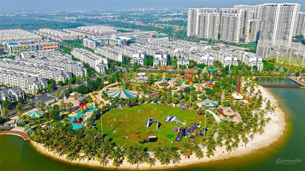 Bán nhà phố 96m² giá tốt vinhomes grand park cùng diện tích, phù hợp đầu tư hoặc mua để ở