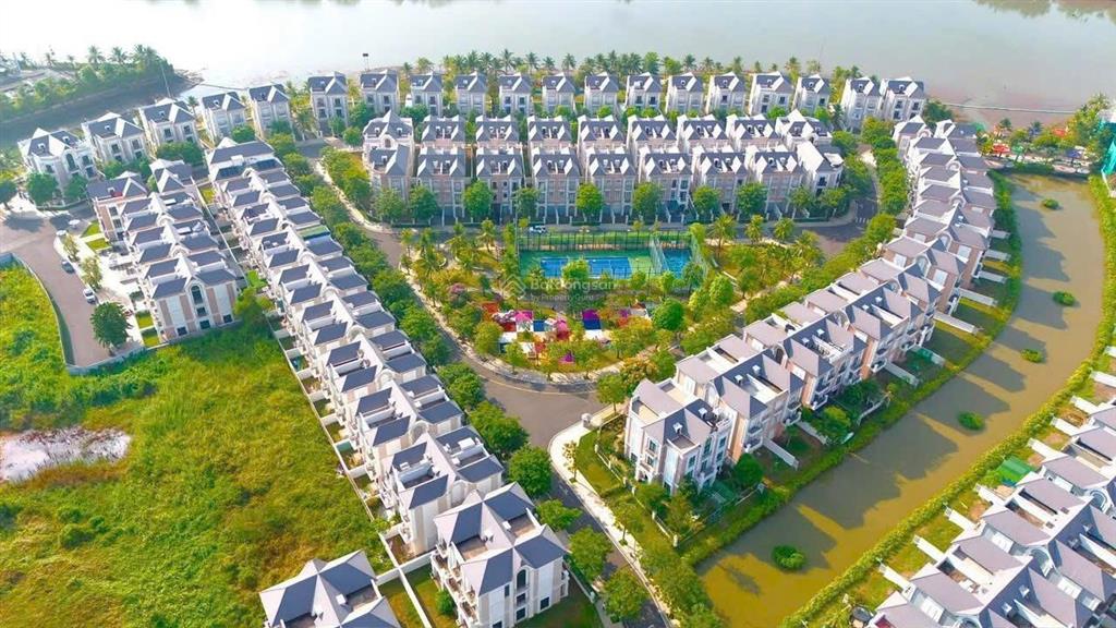 Bán biệt thự 200m2 khu compound an ninh nhất vinhomes grand park, giá tốt, gần sông