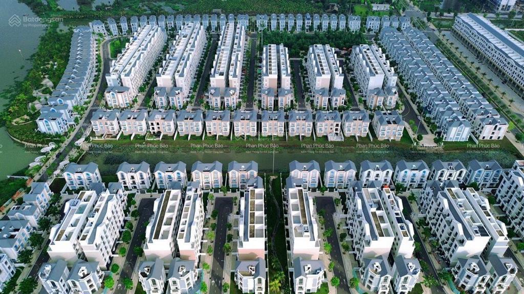 Bán biệt thự giá hời vinhomes grand park, view hồ, sau nhà là công viên, vị trí đẹp