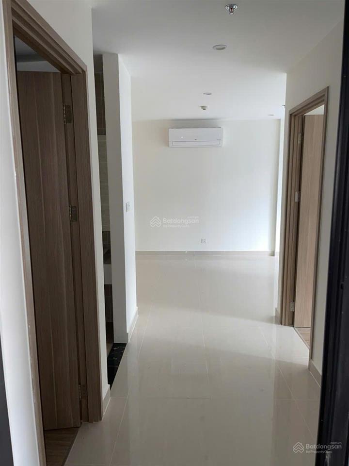 Giá cực rẻ căn 2pn chỉ 2,550 tỷ sẵn sổ hồng, view nội khu