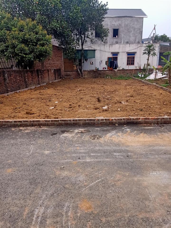 Đất hiếm hòa lạc  đường áp phan ngõ thông tứ tung ô tô tránh ba gác  dt 166,5m2 mt 9m, giá 4,85tỷ