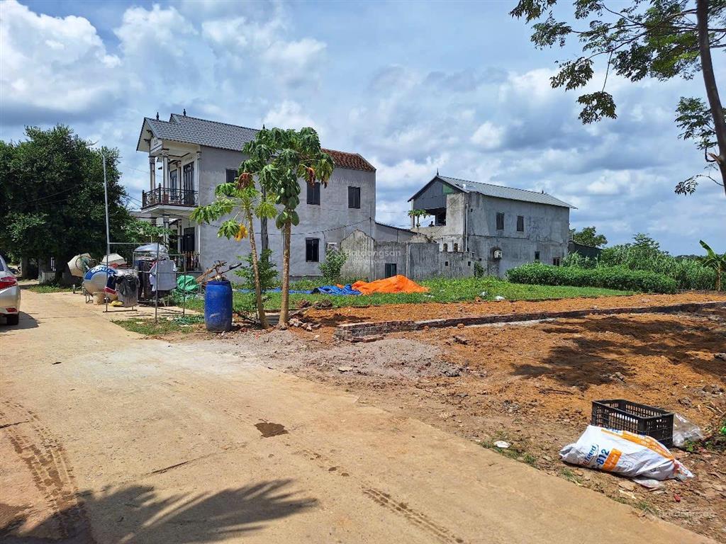 Hơn 3 tỷ sở hữu ngay 147,5m full thổ cư đường ô tô tránh không dính quy hoạch tại thôn 2 phú cát hn