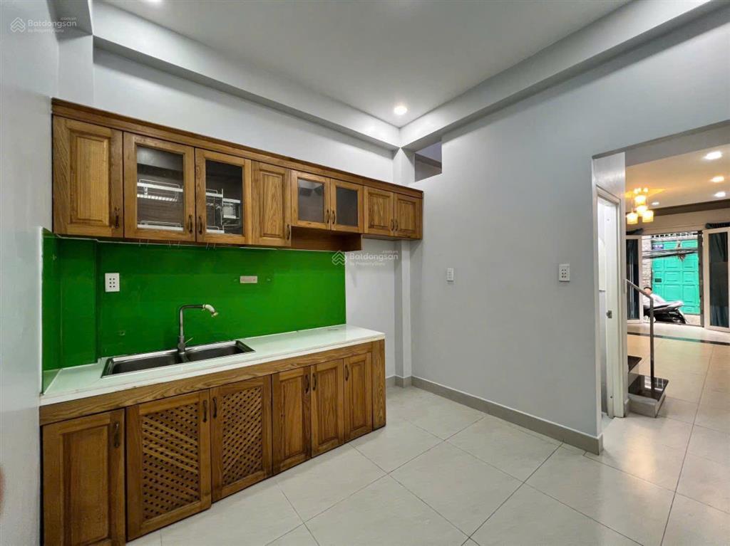 Nhà đẹp huỳnh tấn phát q7 4pn giếng trời thoáng mát chỉ 3 tỷ 990