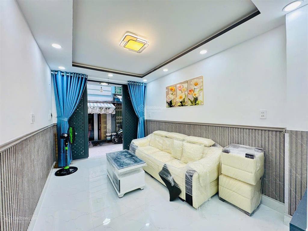 Chính chủ bán nhà hẻm 2266  1 trệt 3 lầu  5pn  hxh