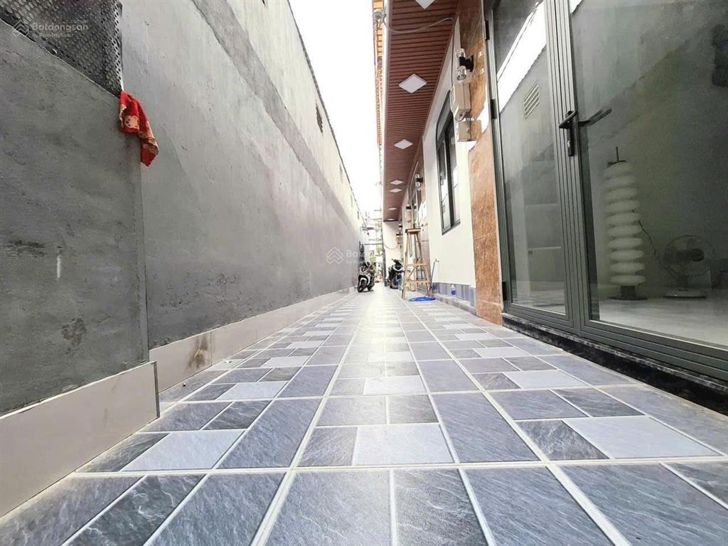 Sổ hồng cầm tay  giá chỉ 1,75 tỷ tại q7
