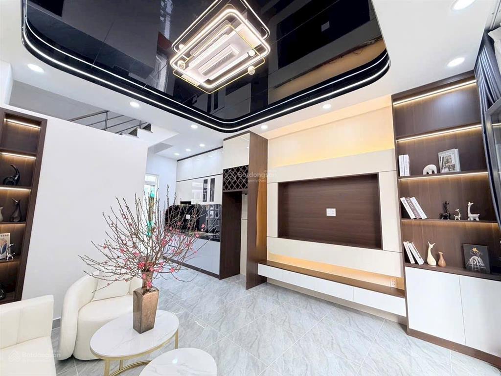Bán nhà 3 tầng 751 trần xuân soạn, p. tân hưng, q.7