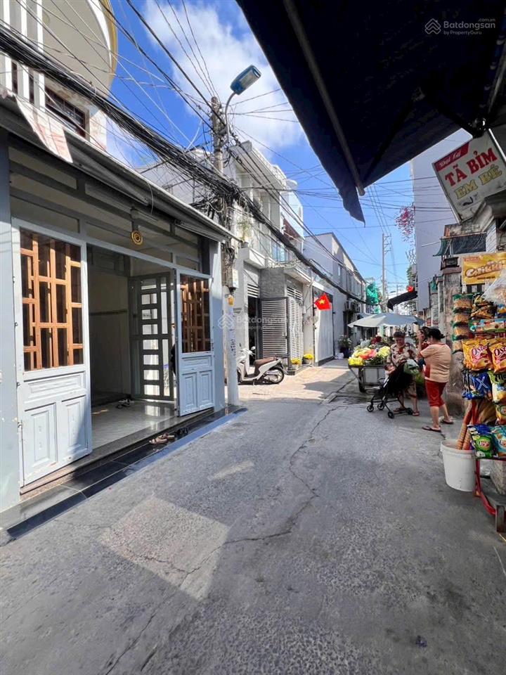 Nhà chính chủ q7 4x16m 1 trệt 3 lầu giá 7.99 tỷ