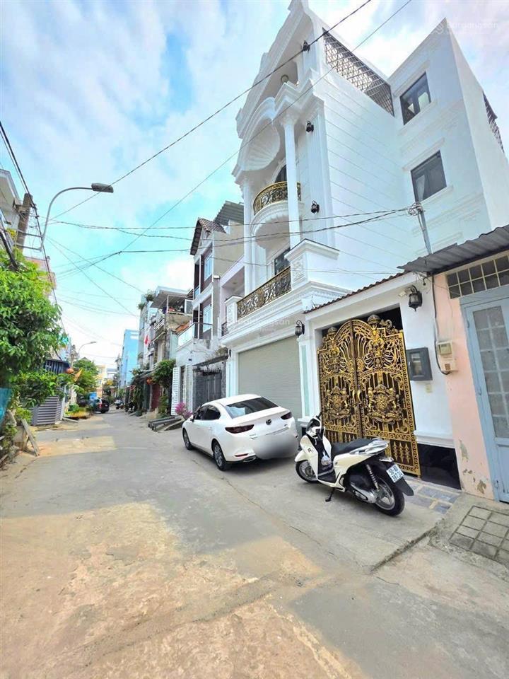 Cần bán gấp biệt thự tân cổ điển huỳnh tấn phát .
