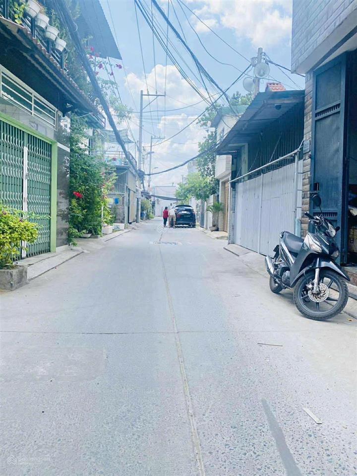 Quận 7 nhà phố hẻm xe hơi phú thuận nhà đẹp ở ngay