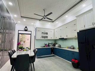 Bán nhà 4 tầng sổ hồng riêng hẻm xe hơi đường đào tông nguyên  nhà bè