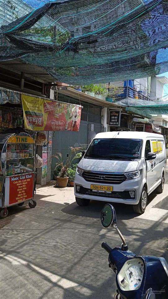 Bán đất tặng nhà cấp 4 đang làm kho  gần chợ phú thuận  quận 7 .  diện tích  99m2