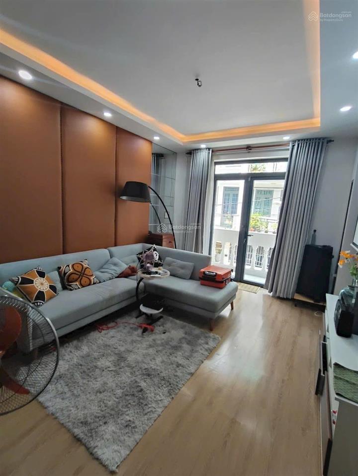 Nhà bè mini villa full nội thất đường nhựa 6m  xe ô tô ngủ trong nhà .