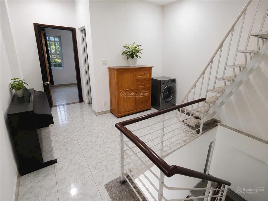P. phú thuận  nhà 4 tầng  căn góc 2 mặt thoáng  quận 7 gần phú mỹ hưng dọn vào ở ngay