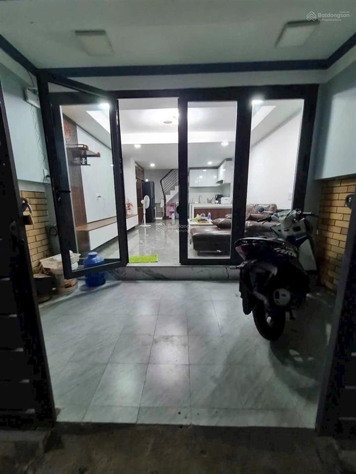 P. phú thuận  nhà 4 tầng  căn góc 2 mặt thoáng  quận 7 gần phú mỹ hưng dọn vào ở ngay