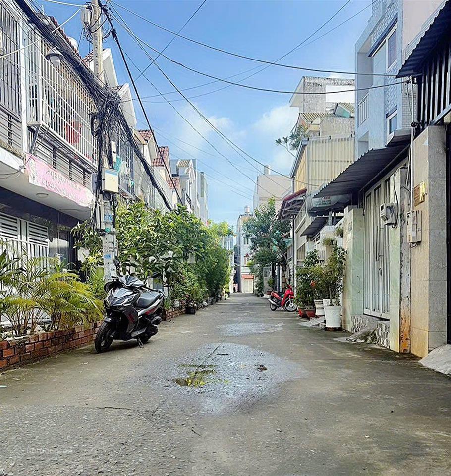 Nhà bè hẻm xe hơi 1942 huỳnh tấn phát chỉ 4,95 tỷ