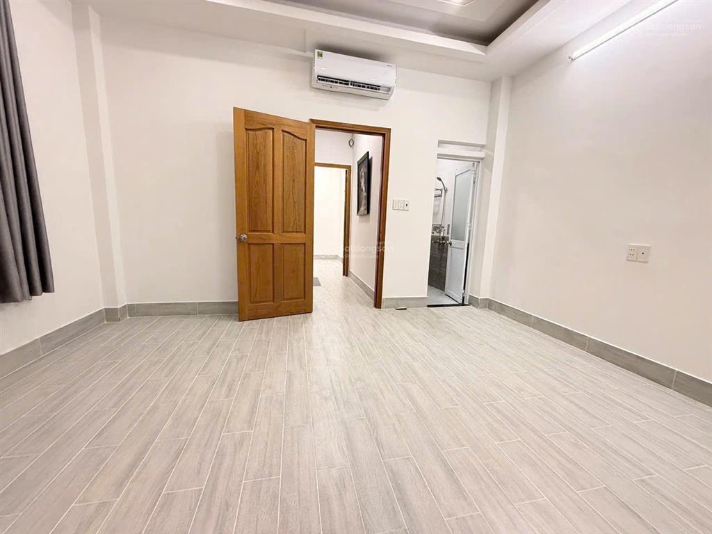 Biệt thự mini q7, đường trước nhà 12m