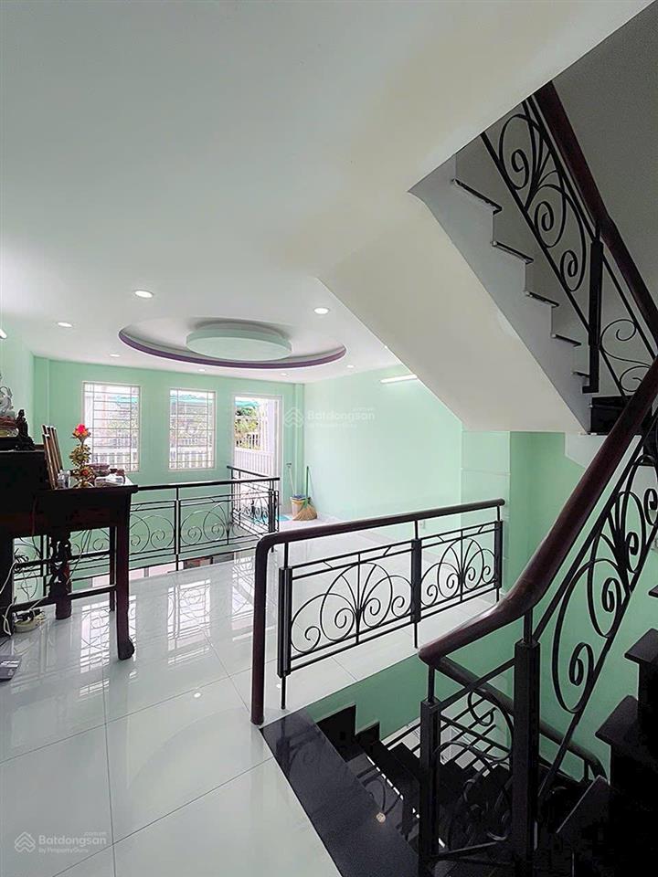 Phú thuận  nhà 3 tầng  xe hơi thông ra chợ gò ô môi  quận 7
