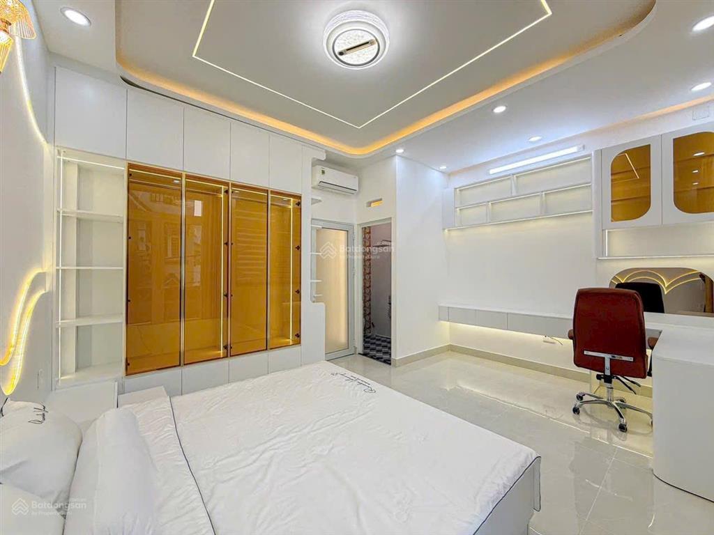 Phú thuận, nhà hẻm xe hơi đậu trong nhà full nội thất cao cấp