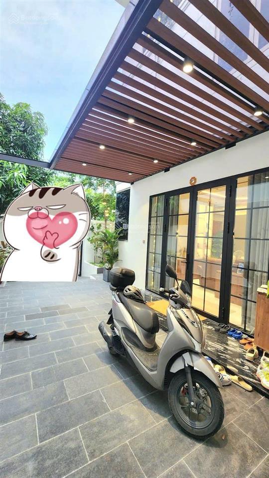 Biệt thự phố  gần vincom nam long  quận 7