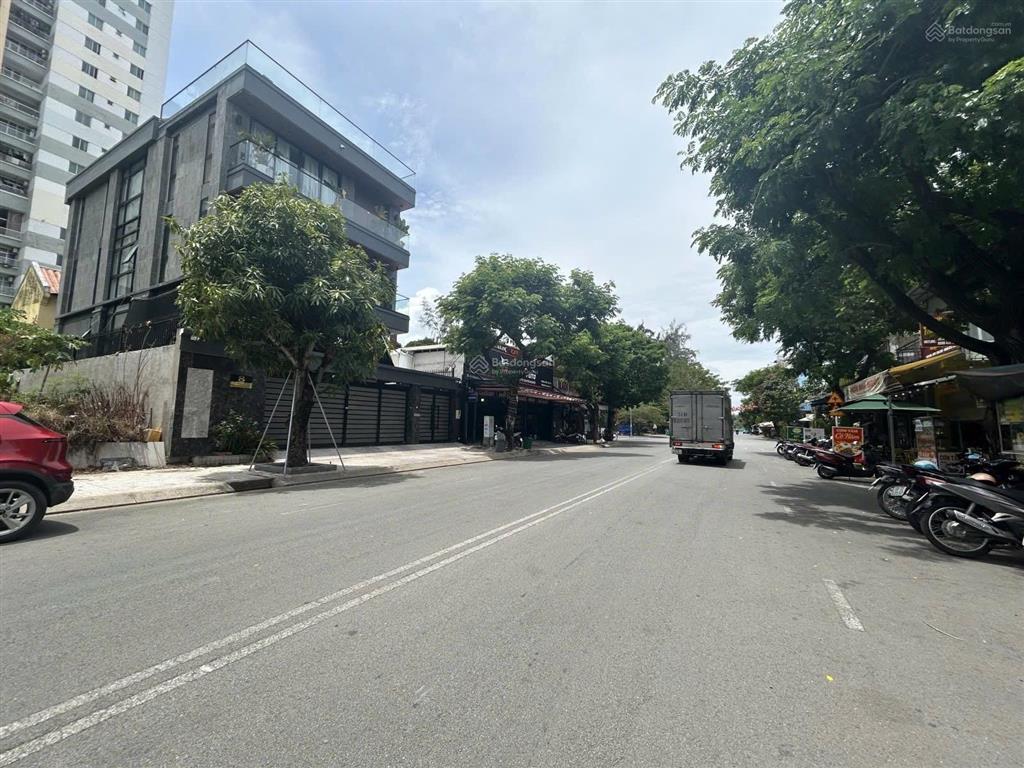 Siêu phẩm mặt tiền đường 20m  gần phú mỹ hưng & trạm metro  quận 7 .