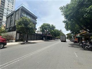 Siêu phẩm mặt tiền đường 20m  gần phú mỹ hưng & trạm metro  quận 7 .
