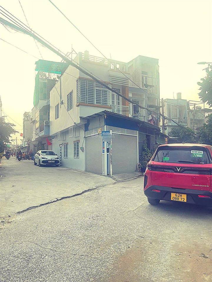 Bán căn góc hẻm xe hơi  nhà bè