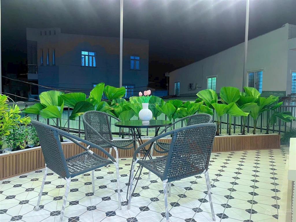 Nhà phố góc 2 mặt tiền hẻm huỳnh tấn phát, nhà bè