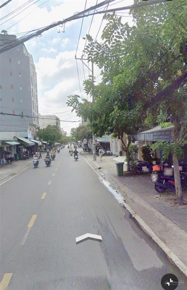 Cho thuê nhà mặt tiền đường kế chợ lý phục man  quận 7