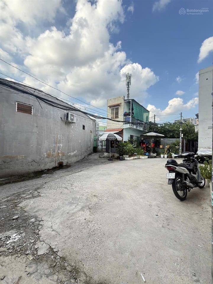 Bán nhà mới 2 tầng lê văn lương  tân kiểng  quận 7