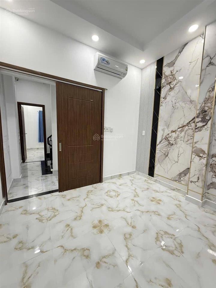 Bán nhà 3 tầng bùi văn ba  quận 7