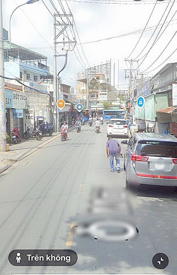 Bán nhà mặt tiền cách huỳnh tấn phát tầm 80m  phú thuận  quận 7.