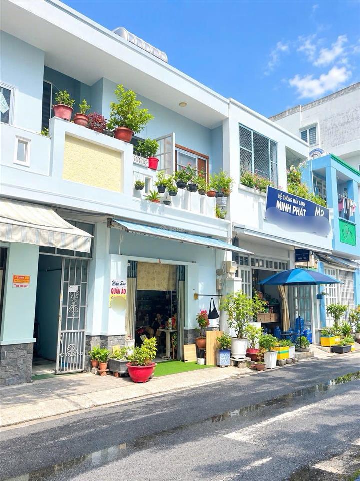 Mặt tiền kinh doanh khu lý phục man  gần trạm metro eco green q. 7