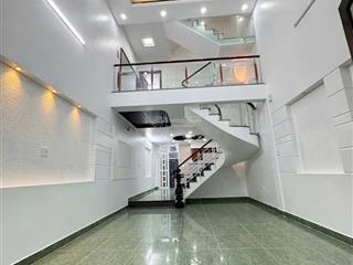Nhà mặt tiền huỳnh tấn phát chủ sửa mới đẹp.
