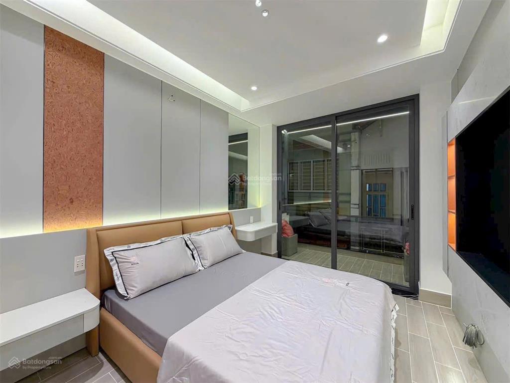 Siêu phẩm nhà mới hoàn thiện hẻm 803 huỳnh tấn phát, quận 7