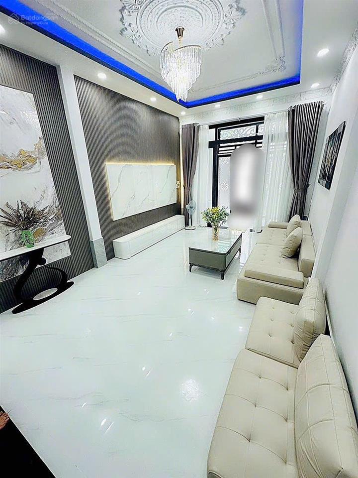Quận 7  nhà phố gần chợ lý phục man nhà mới  dọn về ở ngay.