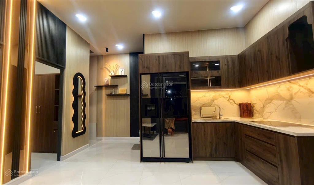 Siêu phẩm nhà sổ hồng riêng  phạm hữu lầu, nhà bè.