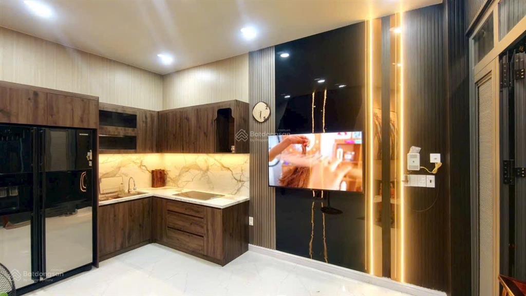 Siêu phẩm nhà sổ hồng riêng  phạm hữu lầu, nhà bè.