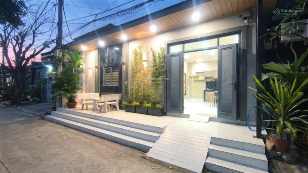 Siêu phẩm nhà sổ hồng riêng  phạm hữu lầu, nhà bè.