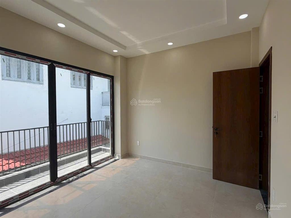 Sản phẩm mới hoàn thiện huỳnh tấn phát, quận 7