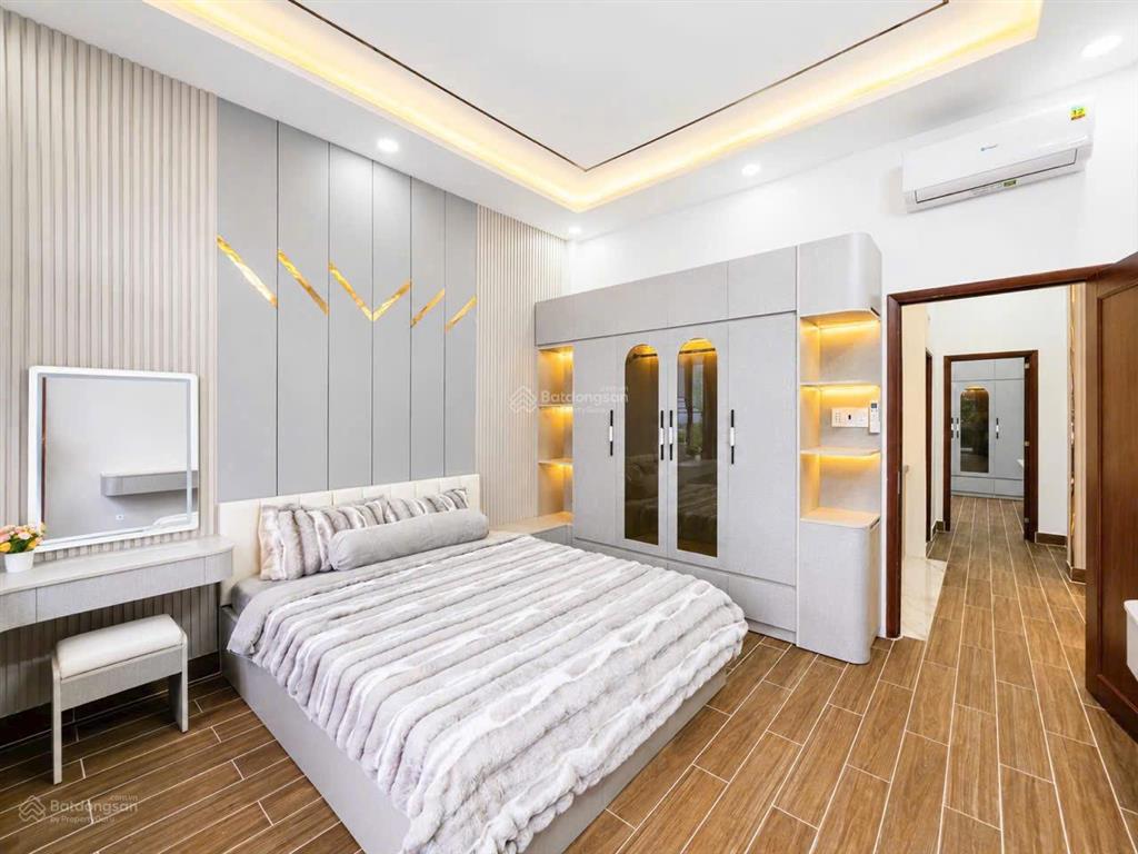 Hot siêu phẩm gốc 2 mặt tiền nhà mới 100%