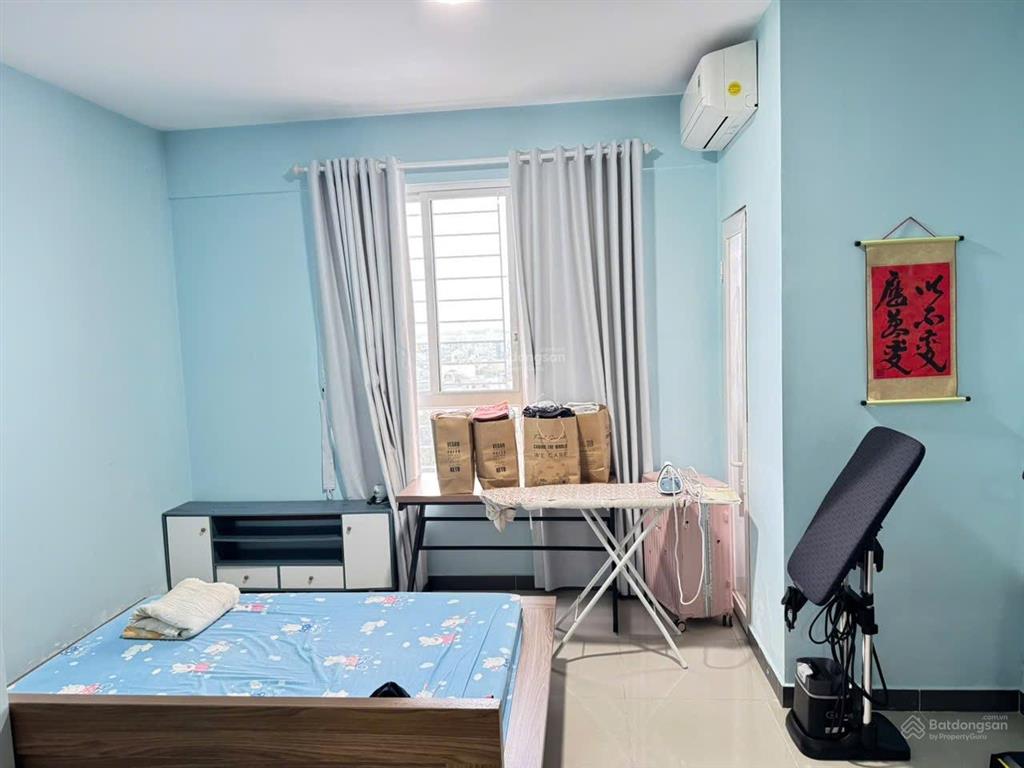 Quận 7 chung cư đức khải era town căn 161m giá chỉ 4,8 tỷ.