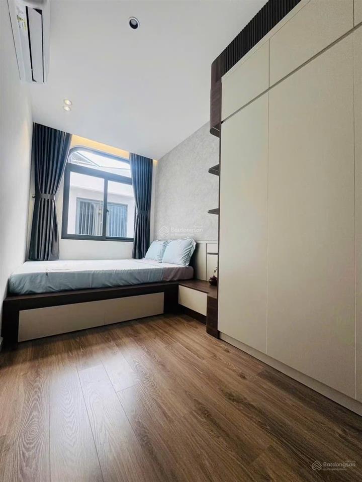 Quận 7 nhà mới 100% full nội thất 2 phòng ngủ .